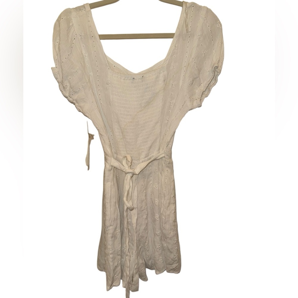 Dex white eyelet lace Romper - Picture 2 of 8
